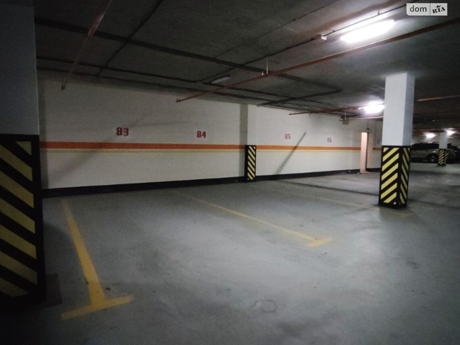 Место на подземном паркинге под легковое авто в Днепре, площадь 15 кв.м. фото 1