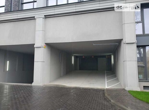 Место на подземном паркинге под легковое авто в Днепре, площадь 15 кв.м. фото 1 Место на подземном паркинге под легковое авто в Днепре, площадь 15 кв.м. фото 1
