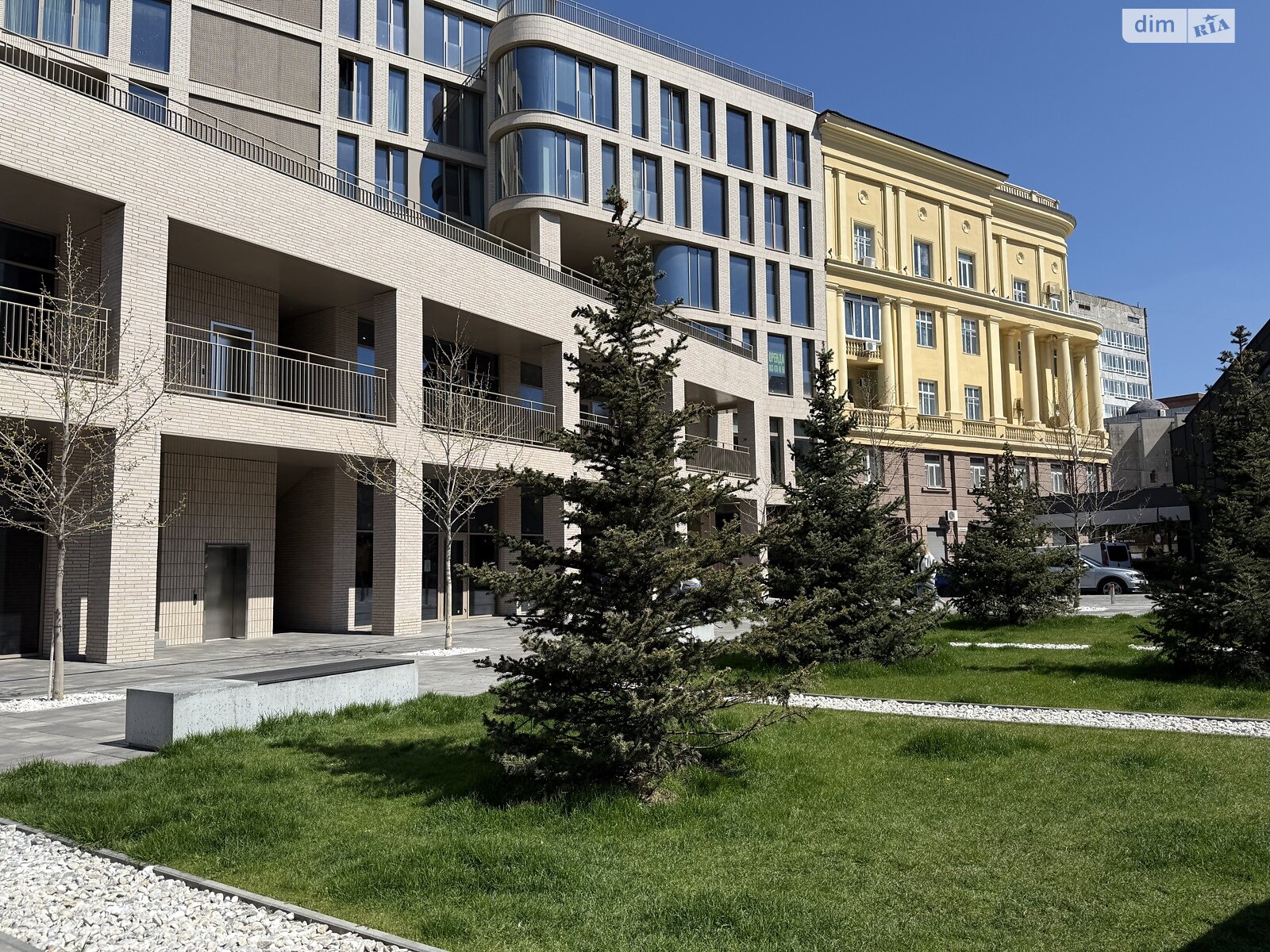 Місце на підземному паркінгу універсальний в Дніпрі, площа 20 кв.м. фото 1 Місце на підземному паркінгу універсальний в Дніпрі, площа 20 кв.м. фото 1