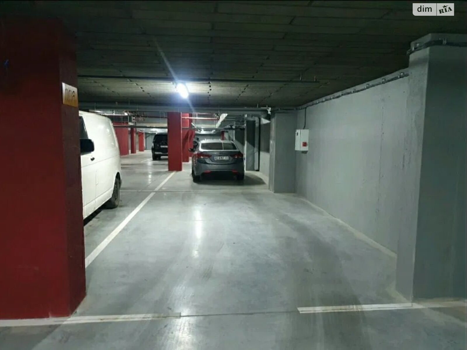 Місце на підземному паркінгу універсальний в Дніпрі, площа 28 кв.м. фото 1