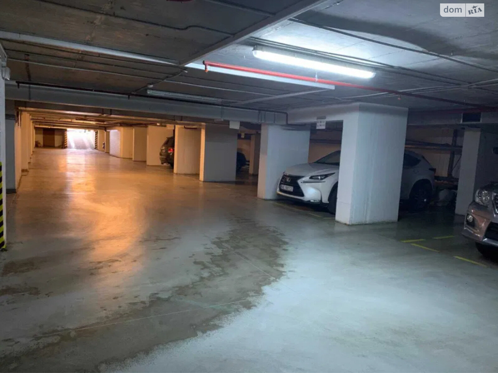 Место на подземном паркинге под легковое авто в Днепре, площадь 20 кв.м. фото 1