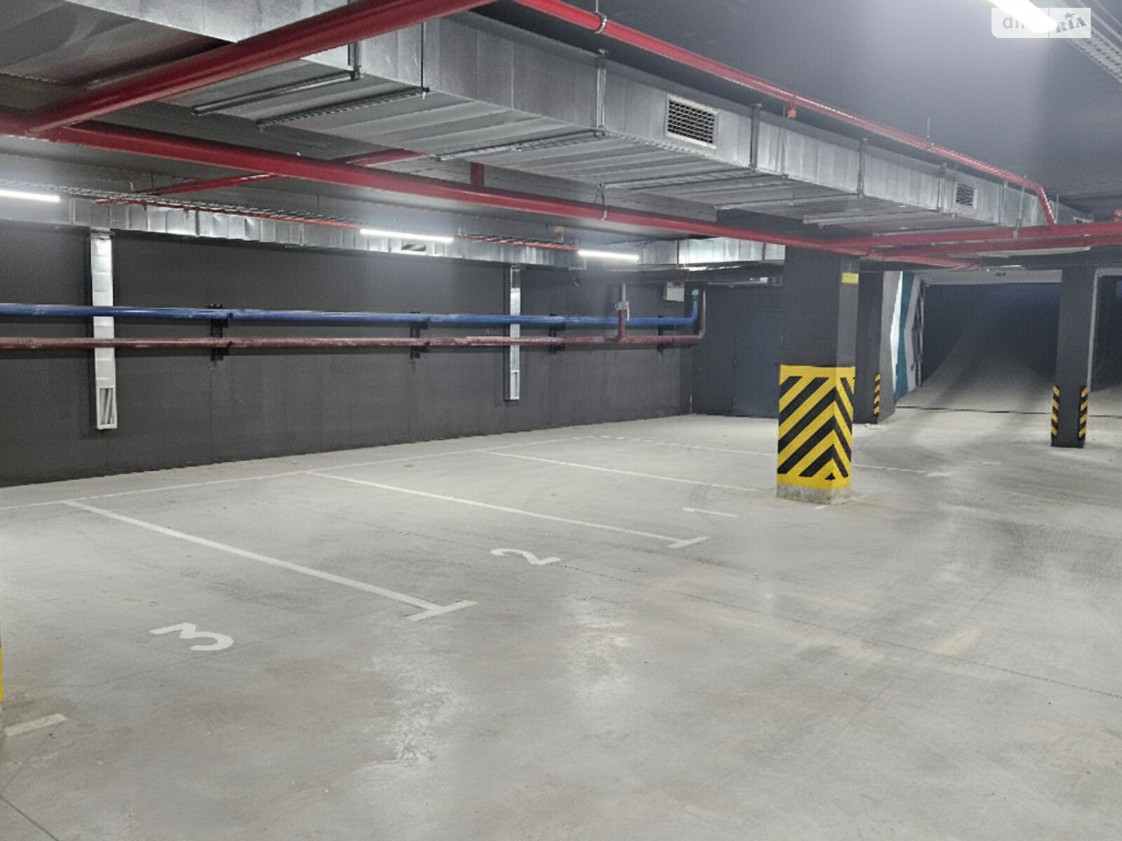 Место на подземном паркинге под легковое авто в Ивано-Франковске, площадь 15 кв.м. фото 1 Место на подземном паркинге под легковое авто в Ивано-Франковске, площадь 15 кв.м. фото 1