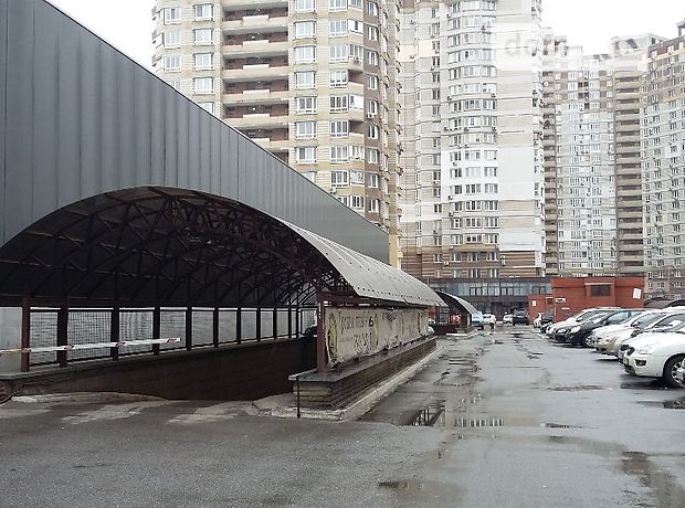 Место на подземном паркинге под легковое авто в Киеве, площадь 12 кв.м. фото 2 Место на подземном паркинге под легковое авто в Киеве, площадь 12 кв.м. фото 2