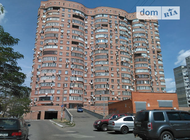 Место на подземном паркинге под легковое авто в Киеве, площадь 40 кв.м. фото 1 Место на подземном паркинге под легковое авто в Киеве, площадь 40 кв.м. фото 1
