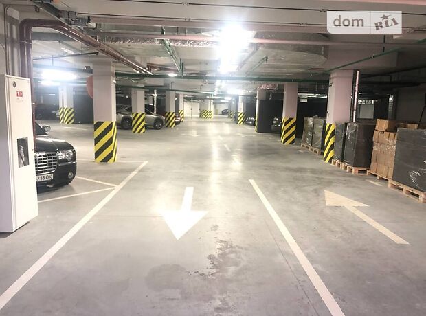 Место на подземном паркинге под легковое авто в Киеве, площадь 16 кв.м. фото 1 Место на подземном паркинге под легковое авто в Киеве, площадь 16 кв.м. фото 1