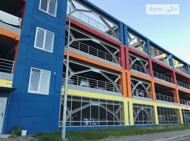 Место на подземном паркинге под легковое авто в Киеве, площадь 18 кв.м. фото 1 Место на подземном паркинге под легковое авто в Киеве, площадь 18 кв.м. фото 1