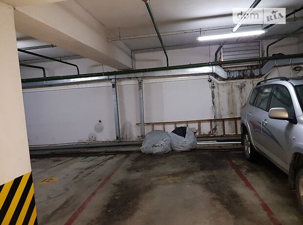 Место на подземном паркинге под легковое авто в Киеве, площадь 14.2 кв.м. фото 1 Место на подземном паркинге под легковое авто в Киеве, площадь 14.2 кв.м. фото 1