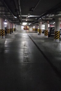 Место на подземном паркинге под легковое авто в Киеве, площадь 15 кв.м. фото 2
