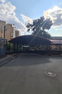 Место на подземном паркинге под легковое авто в Киеве, площадь 12 кв.м. фото 2