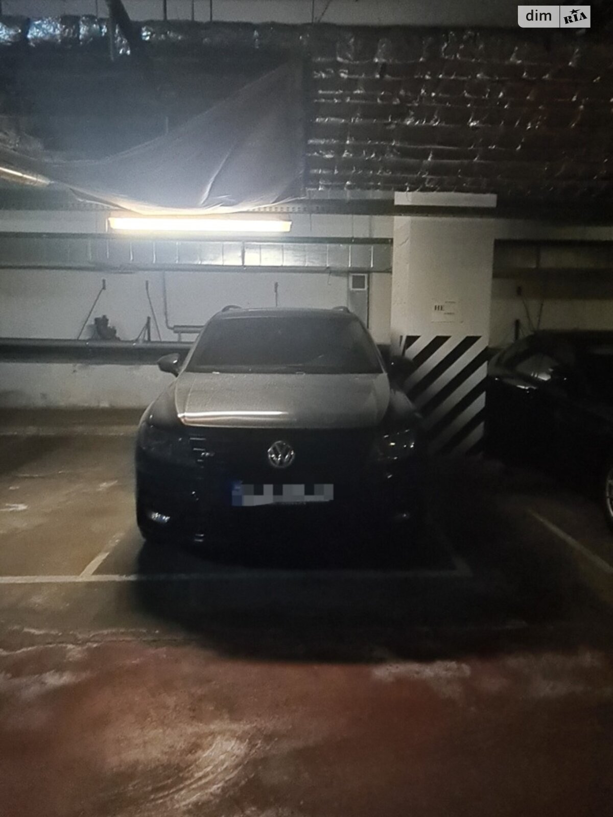 Место на подземном паркинге под легковое авто в Киеве, площадь 12 кв.м. фото 1