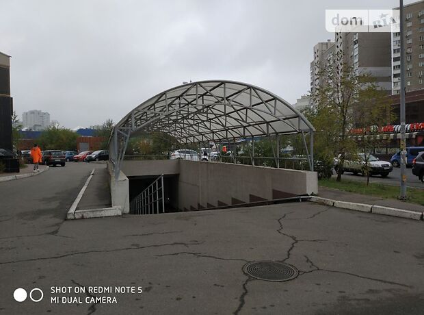 Место на подземном паркинге под легковое авто в Киеве, площадь 15 кв.м. фото 1 Место на подземном паркинге под легковое авто в Киеве, площадь 15 кв.м. фото 1