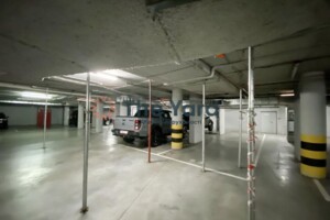 Место на подземном паркинге под легковое авто в Киеве, площадь 15 кв.м. фото 2
