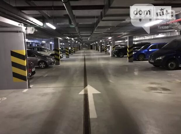 Место на подземном паркинге под легковое авто в Киеве, площадь 5 кв.м. фото 1 Место на подземном паркинге под легковое авто в Киеве, площадь 5 кв.м. фото 1