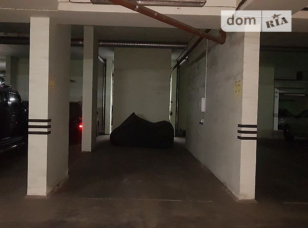 Место на подземном паркинге под легковое авто в Киеве, площадь 19.6 кв.м. фото 2 Место на подземном паркинге под легковое авто в Киеве, площадь 19.6 кв.м. фото 2