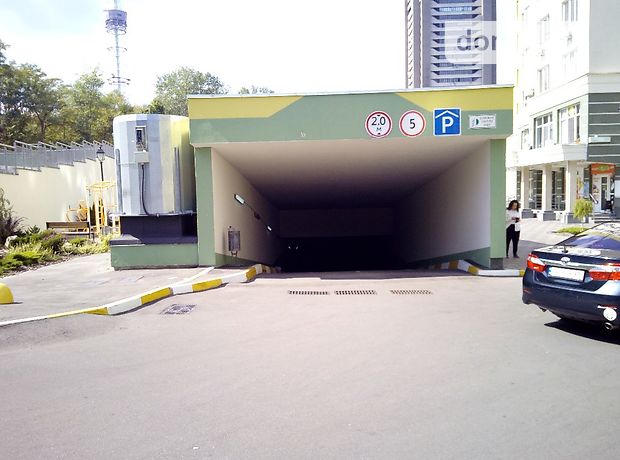 Місце на підземному паркінгу під легкове авто в Києві, площа 14 кв.м. фото 1 Місце на підземному паркінгу під легкове авто в Києві, площа 14 кв.м. фото 1