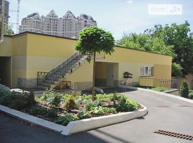 Место на подземном паркинге под легковое авто в Киеве, площадь 18 кв.м. фото 1 Место на подземном паркинге под легковое авто в Киеве, площадь 18 кв.м. фото 1