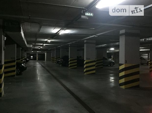 Место на подземном паркинге под легковое авто в Киеве, площадь 12 кв.м. фото 1 Место на подземном паркинге под легковое авто в Киеве, площадь 12 кв.м. фото 1