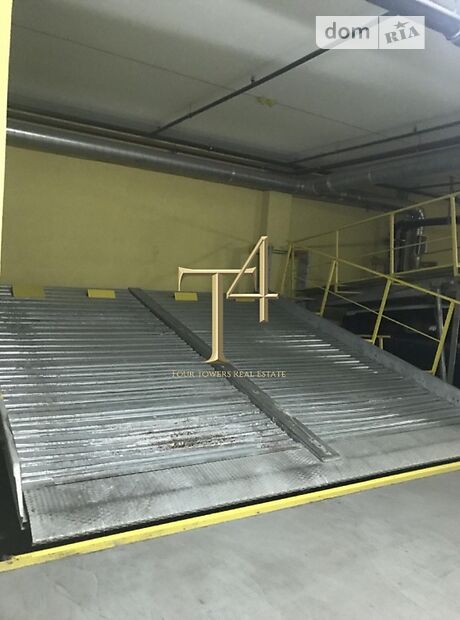 Место на подземном паркинге под легковое авто в Киеве, площадь 10 кв.м. фото 1 Место на подземном паркинге под легковое авто в Киеве, площадь 10 кв.м. фото 1