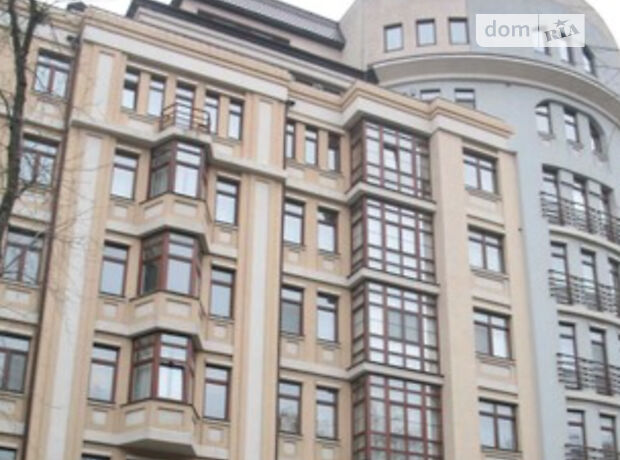 Место на подземном паркинге под легковое авто в Киеве, площадь 15 кв.м. фото 1 Место на подземном паркинге под легковое авто в Киеве, площадь 15 кв.м. фото 1
