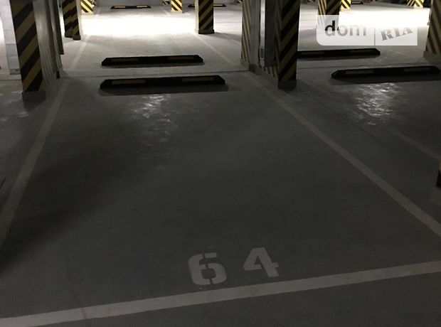 Место на подземном паркинге под легковое авто в Киеве, площадь 14.9 кв.м. фото 1 Место на подземном паркинге под легковое авто в Киеве, площадь 14.9 кв.м. фото 1