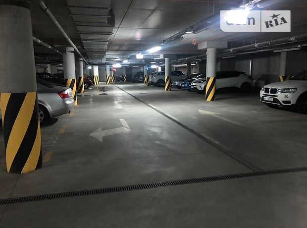 Место на подземном паркинге под легковое авто в Киеве, площадь 14 кв.м. фото 1 Место на подземном паркинге под легковое авто в Киеве, площадь 14 кв.м. фото 1