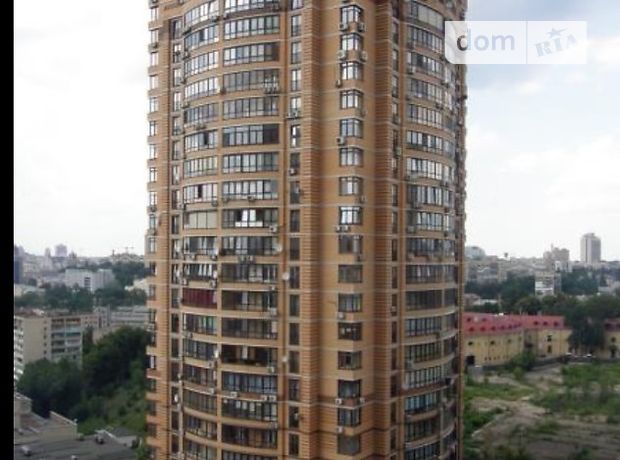 Место на подземном паркинге под легковое авто в Киеве, площадь 17 кв.м. фото 2 Место на подземном паркинге под легковое авто в Киеве, площадь 17 кв.м. фото 2