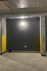 Місце на підземному паркінгу під легкове авто в Львові, площа 17.5 кв.м. фото 2