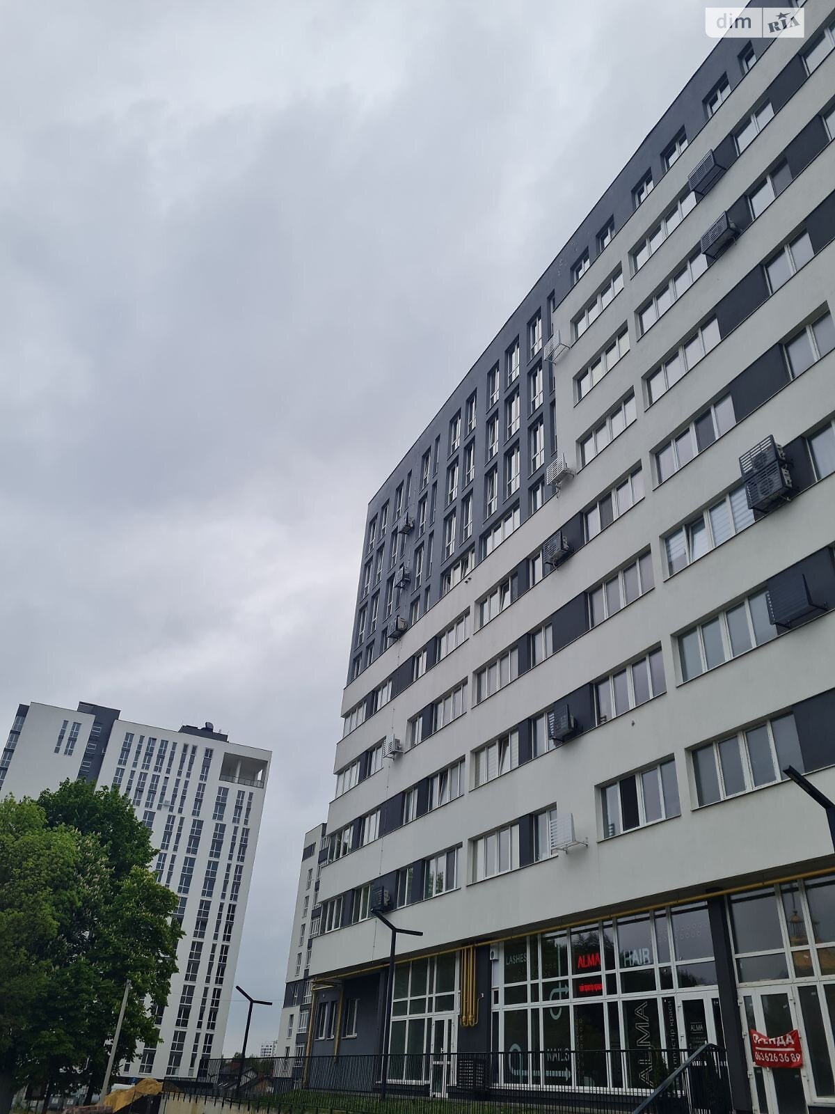 Место на подземном паркинге под легковое авто в Львове, площадь 15 кв.м. фото 1 Место на подземном паркинге под легковое авто в Львове, площадь 15 кв.м. фото 1