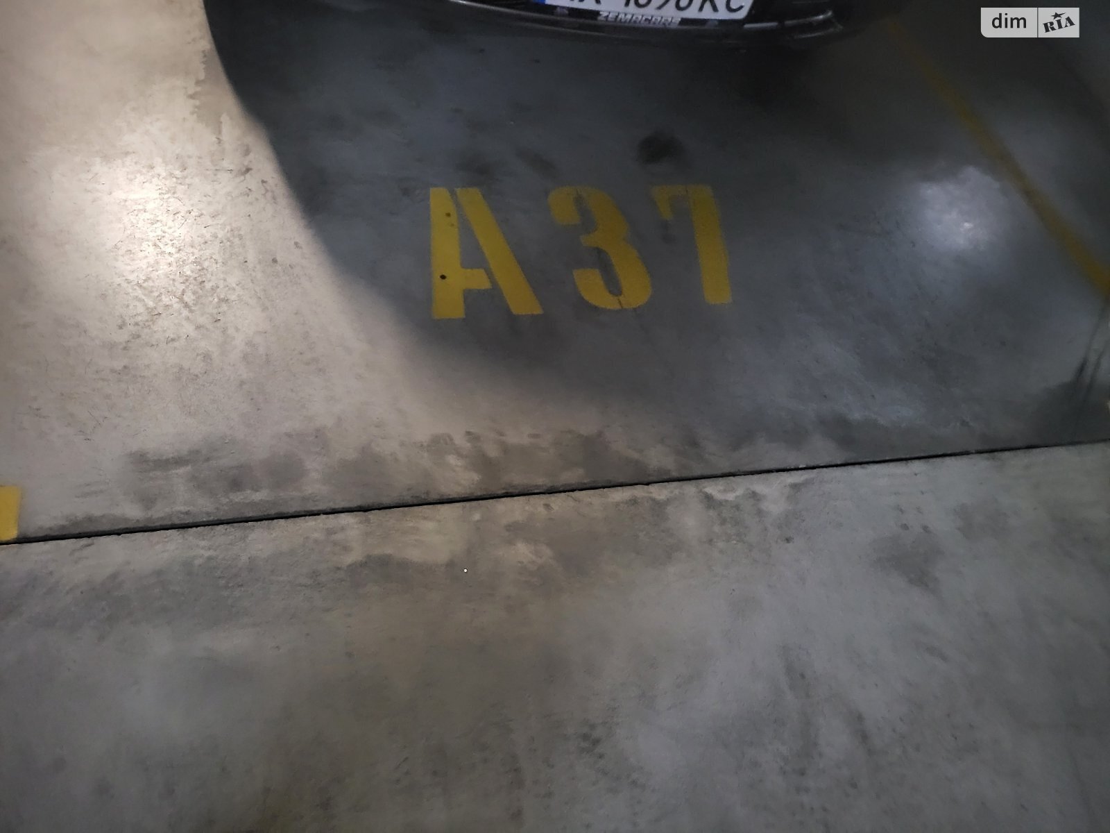 Место на подземном паркинге под легковое авто в Одессе, площадь 18 кв.м. фото 1 Место на подземном паркинге под легковое авто в Одессе, площадь 18 кв.м. фото 1