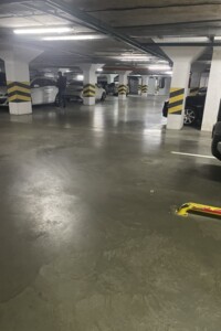 Место на подземном паркинге под легковое авто в Одессе, площадь 18 кв.м. фото 2