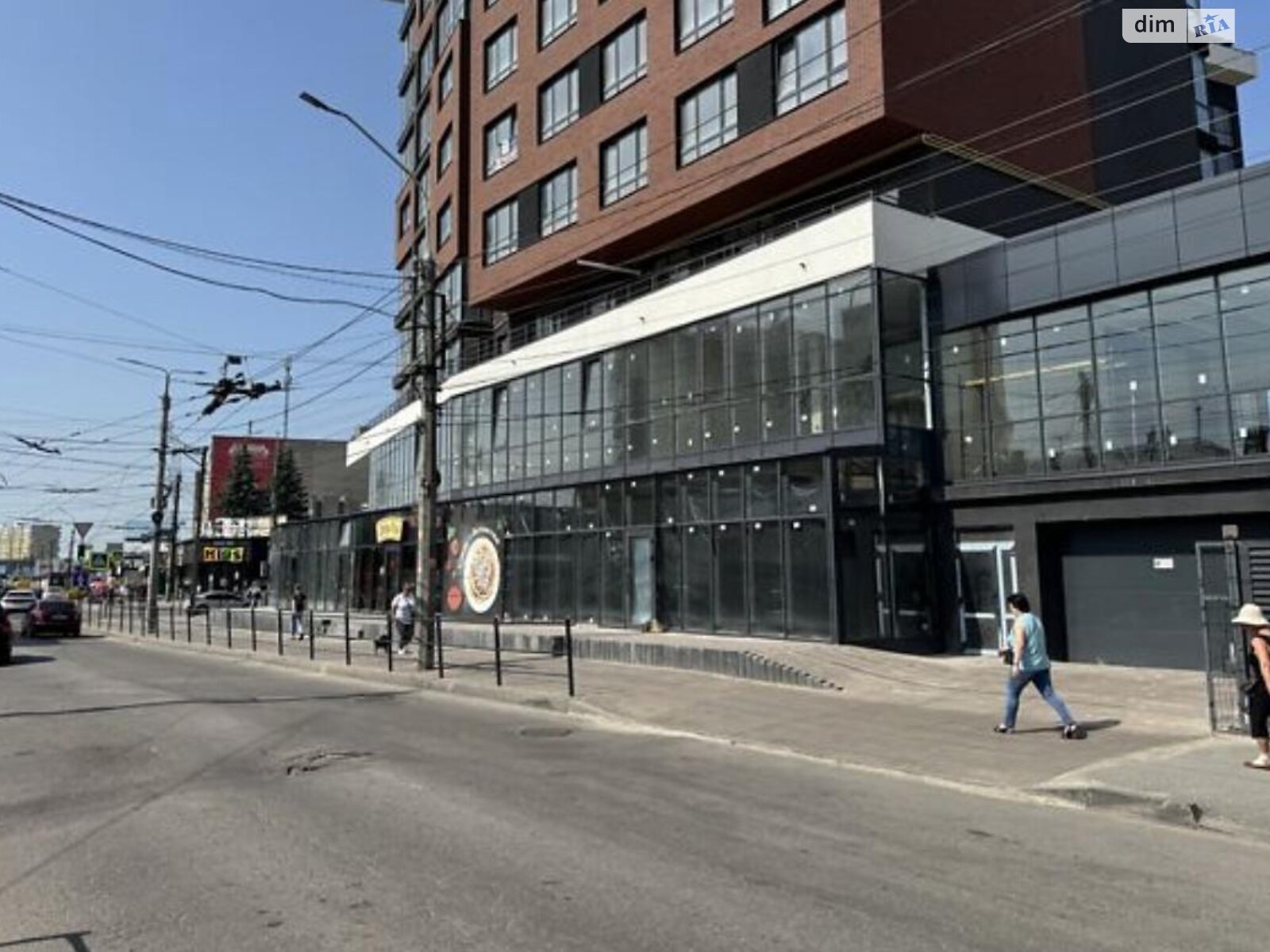 Место на подземном паркинге универсальный в Тернополе, площадь 21 кв.м. фото 1 Место на подземном паркинге универсальный в Тернополе, площадь 21 кв.м. фото 1