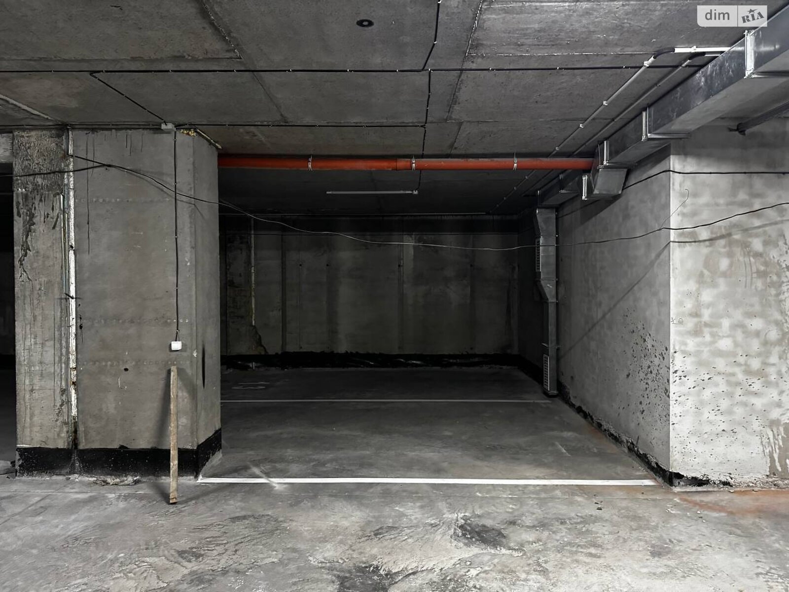 Місце на підземному паркінгу під легкове авто в Тернополі, площа 35 кв.м. фото 1