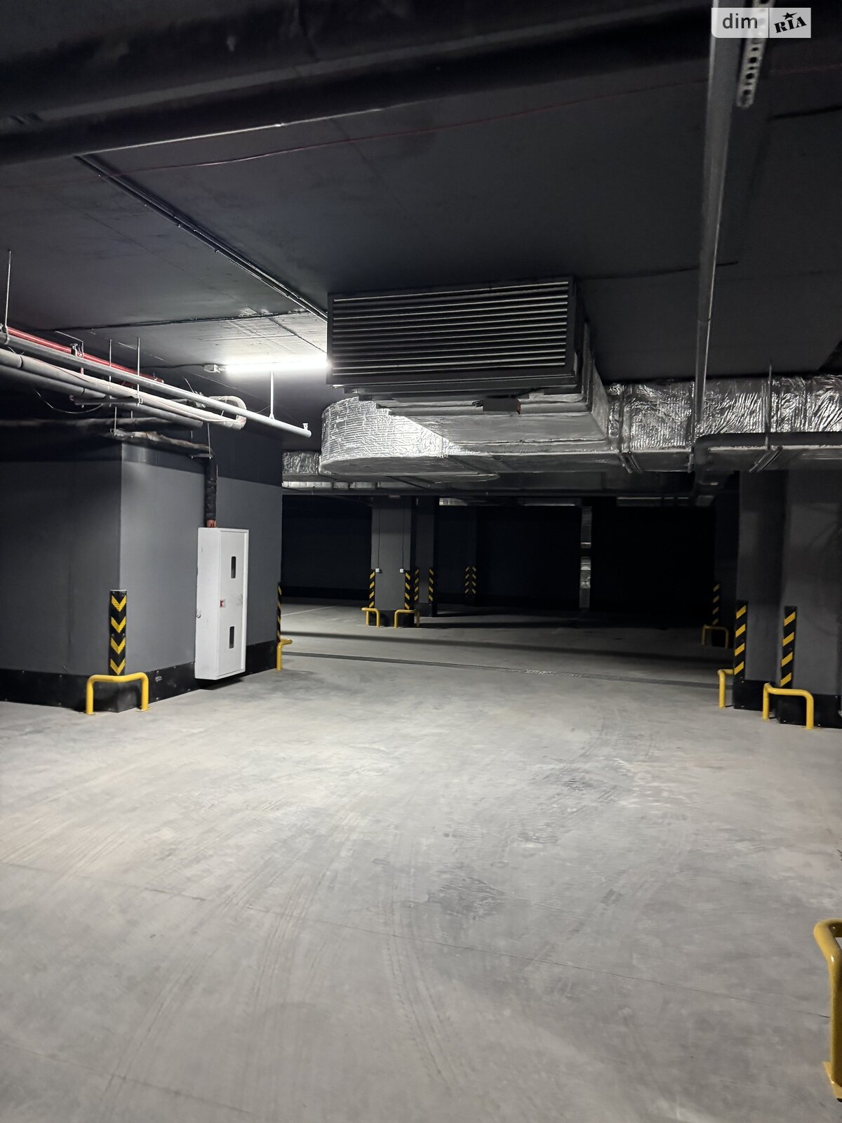 Место на подземном паркинге под легковое авто в Тернополе, площадь 23 кв.м. фото 1 Место на подземном паркинге под легковое авто в Тернополе, площадь 23 кв.м. фото 1