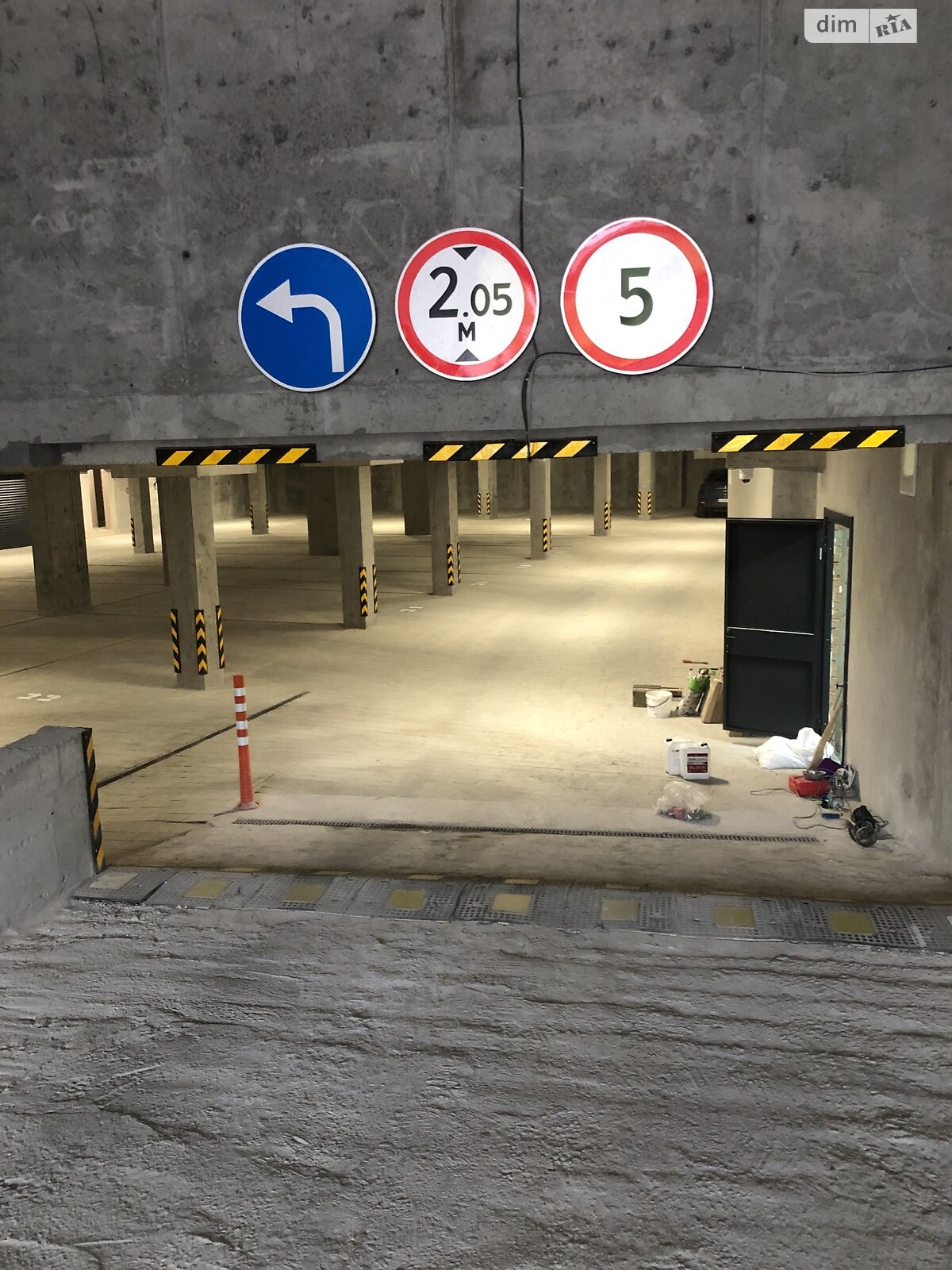 Місце на підземному паркінгу під легкове авто в Тернополі, площа 21 кв.м. фото 1