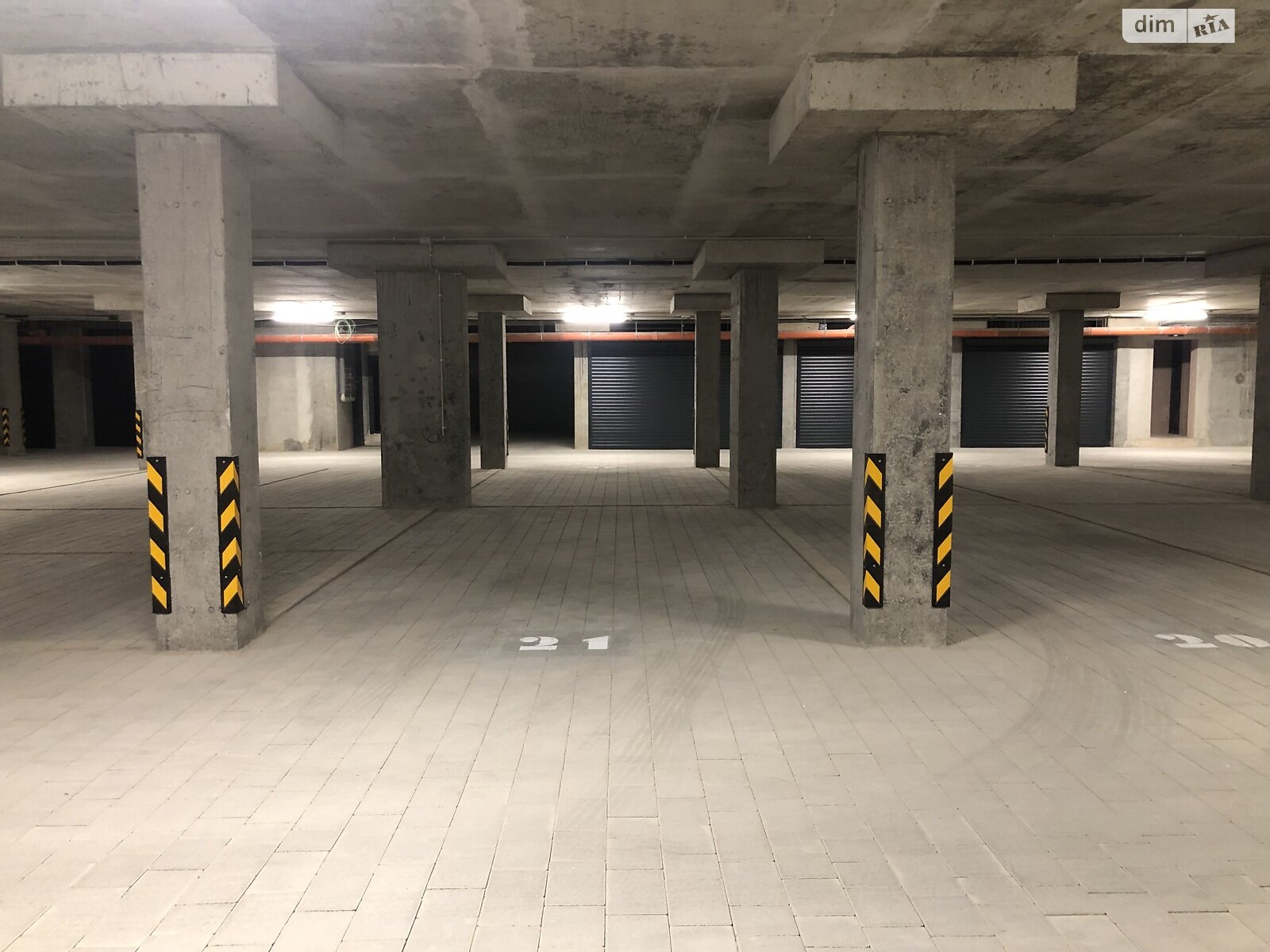 Місце на підземному паркінгу під легкове авто в Тернополі, площа 21 кв.м. фото 1