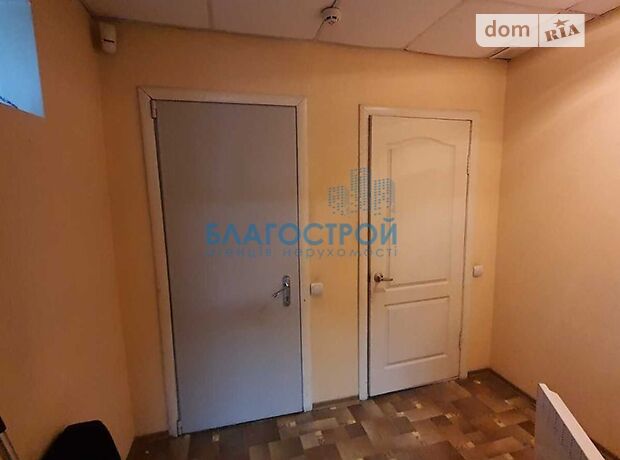 Помещение свободного назначения в Чернигове, сдам в аренду по Михнюка Олега (Воинов-интернационалистов) улица, район 5 углов, цена: 9 000 грн за объект фото 1 Помещение свободного назначения в Чернигове, сдам в аренду по Михнюка Олега (Воинов-интернационалистов) улица, район 5 углов, цена: 9 000 грн за объект фото 1