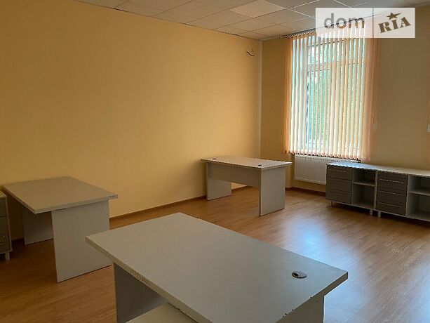 Приміщення вільного призначення в Чернігові, здам в оренду по Квітнева вулиця 24, район ЗАЗ, ціна: 30 000 грн за об’єкт фото 1 Приміщення вільного призначення в Чернігові, здам в оренду по Квітнева вулиця 24, район ЗАЗ, ціна: 30 000 грн за об’єкт фото 1