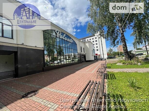 Приміщення вільного призначення в Чернівцях, здам в оренду по Руська вулиця 242, район Гравітон, ціна: 167 910 грн за об’єкт фото 1 Приміщення вільного призначення в Чернівцях, здам в оренду по Руська вулиця 242, район Гравітон, ціна: 167 910 грн за об’єкт фото 1
