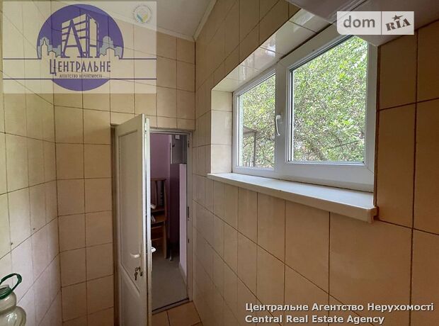 Помещение свободного назначения в Черновцах, сдам в аренду по Независимости проспект, район Проспект, цена: 25 000 грн за объект фото 1 Помещение свободного назначения в Черновцах, сдам в аренду по Независимости проспект, район Проспект, цена: 25 000 грн за объект фото 1