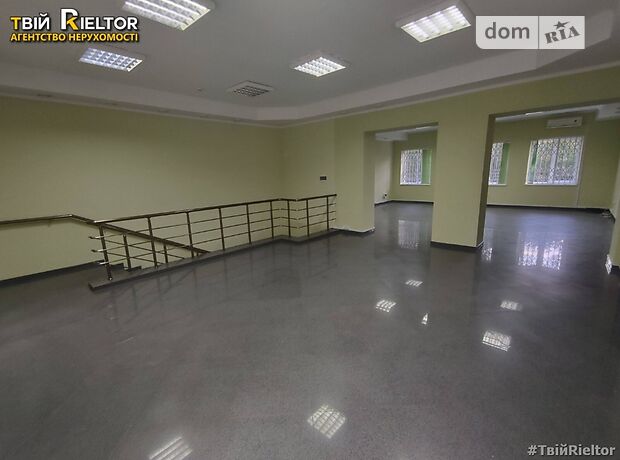 Приміщення вільного призначення в Чернівцях, здам в оренду по проспект Незалежності, район Проспект, ціна: 59 055 грн за об’єкт фото 1 Приміщення вільного призначення в Чернівцях, здам в оренду по проспект Незалежності, район Проспект, ціна: 59 055 грн за об’єкт фото 1