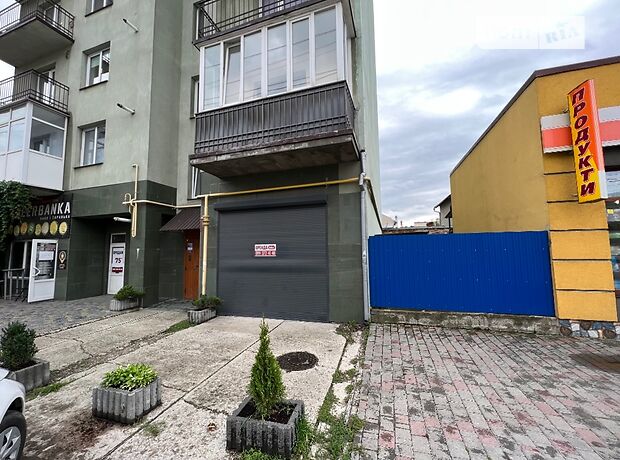 Приміщення вільного призначення в Івано-Франківську, здам в оренду по Бандери Степана вулиця, район Центр, ціна: 22 000 грн за об’єкт фото 1 Приміщення вільного призначення в Івано-Франківську, здам в оренду по Бандери Степана вулиця, район Центр, ціна: 22 000 грн за об’єкт фото 1