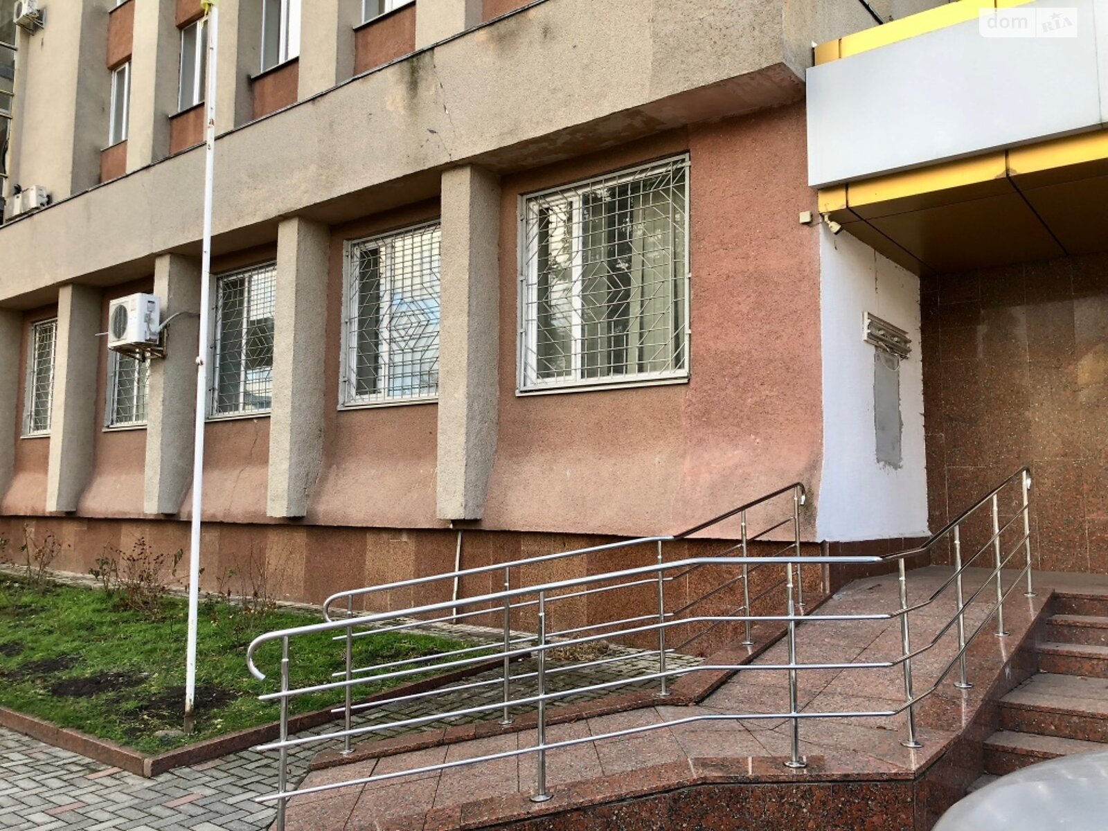 Коммерческое помещение в Житомире, сдам в аренду по Новый бульвар, район Центр, цена: 80 000 грн за объект фото 1 Коммерческое помещение в Житомире, сдам в аренду по Новый бульвар, район Центр, цена: 80 000 грн за объект фото 1