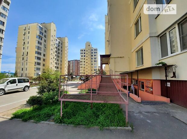 Помещение свободного назначения в Одессе, сдам в аренду по Генерала Бочарова улица, район Суворовский, цена: 5 000 грн за объект фото 1 Помещение свободного назначения в Одессе, сдам в аренду по Генерала Бочарова улица, район Суворовский, цена: 5 000 грн за объект фото 1