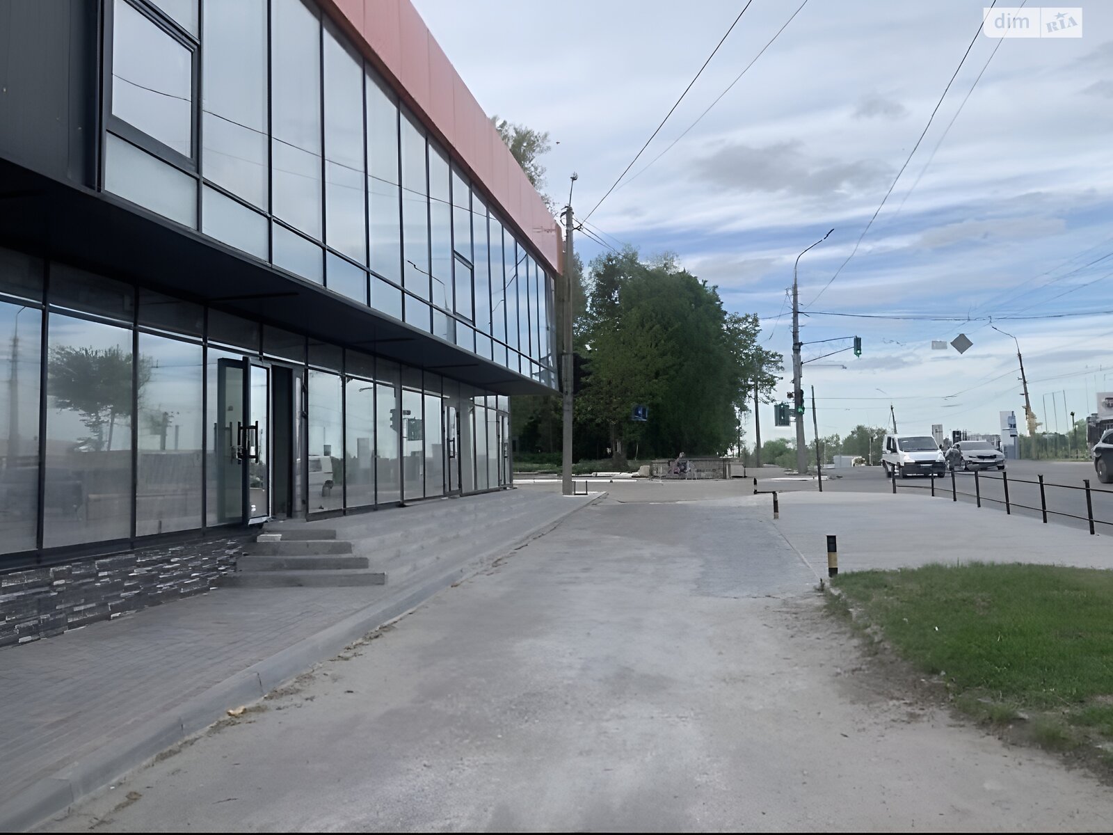 Коммерческое помещение в Тернополе, сдам в аренду по Микулинецкая улица, район Промышленный Южный, цена: 60 000 грн за объект фото 1 Коммерческое помещение в Тернополе, сдам в аренду по Микулинецкая улица, район Промышленный Южный, цена: 60 000 грн за объект фото 1