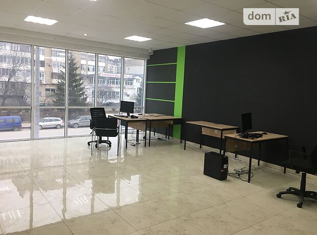 Комерційне приміщення в Тернополі, здам в оренду по Торговиця (Живова Анатолія) вулиця 15Б, район Центр, ціна: 11 750 грн за об’єкт фото 1 Комерційне приміщення в Тернополі, здам в оренду по Торговиця (Живова Анатолія) вулиця 15Б, район Центр, ціна: 11 750 грн за об’єкт фото 1