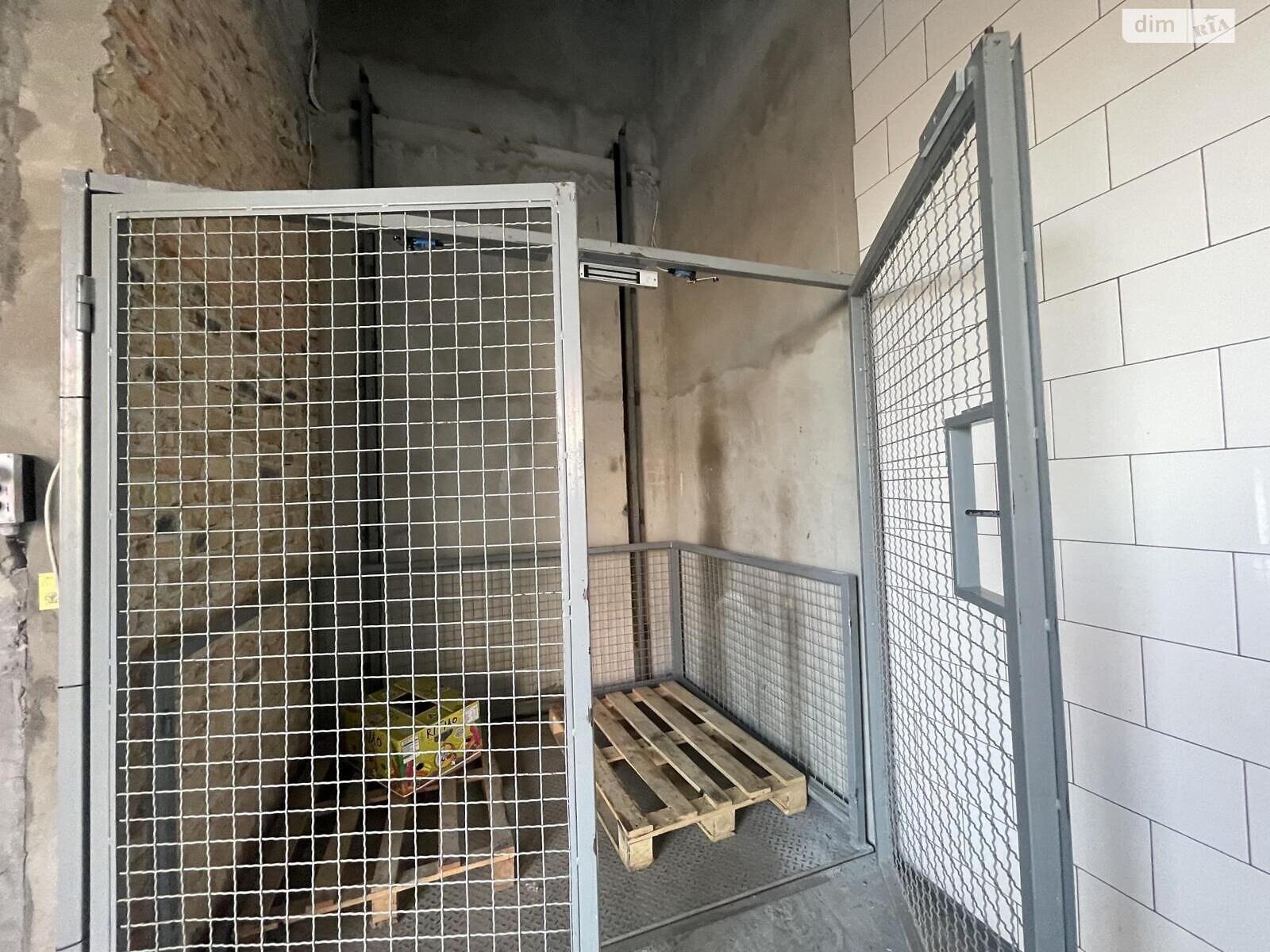 Коммерческое помещение в Тернополе, сдам в аренду по ул. Подольская, район Восточный, цена: 300 000 грн за объект фото 1 Коммерческое помещение в Тернополе, сдам в аренду по ул. Подольская, район Восточный, цена: 300 000 грн за объект фото 1