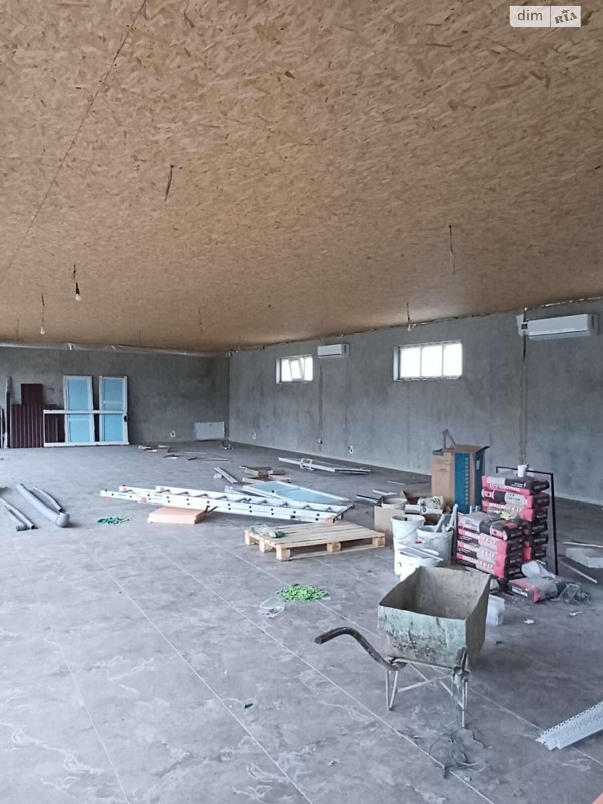 Специальное помещение в Баранинцах, Центральная улица, цена аренды: 63 300 грн за объект фото 1