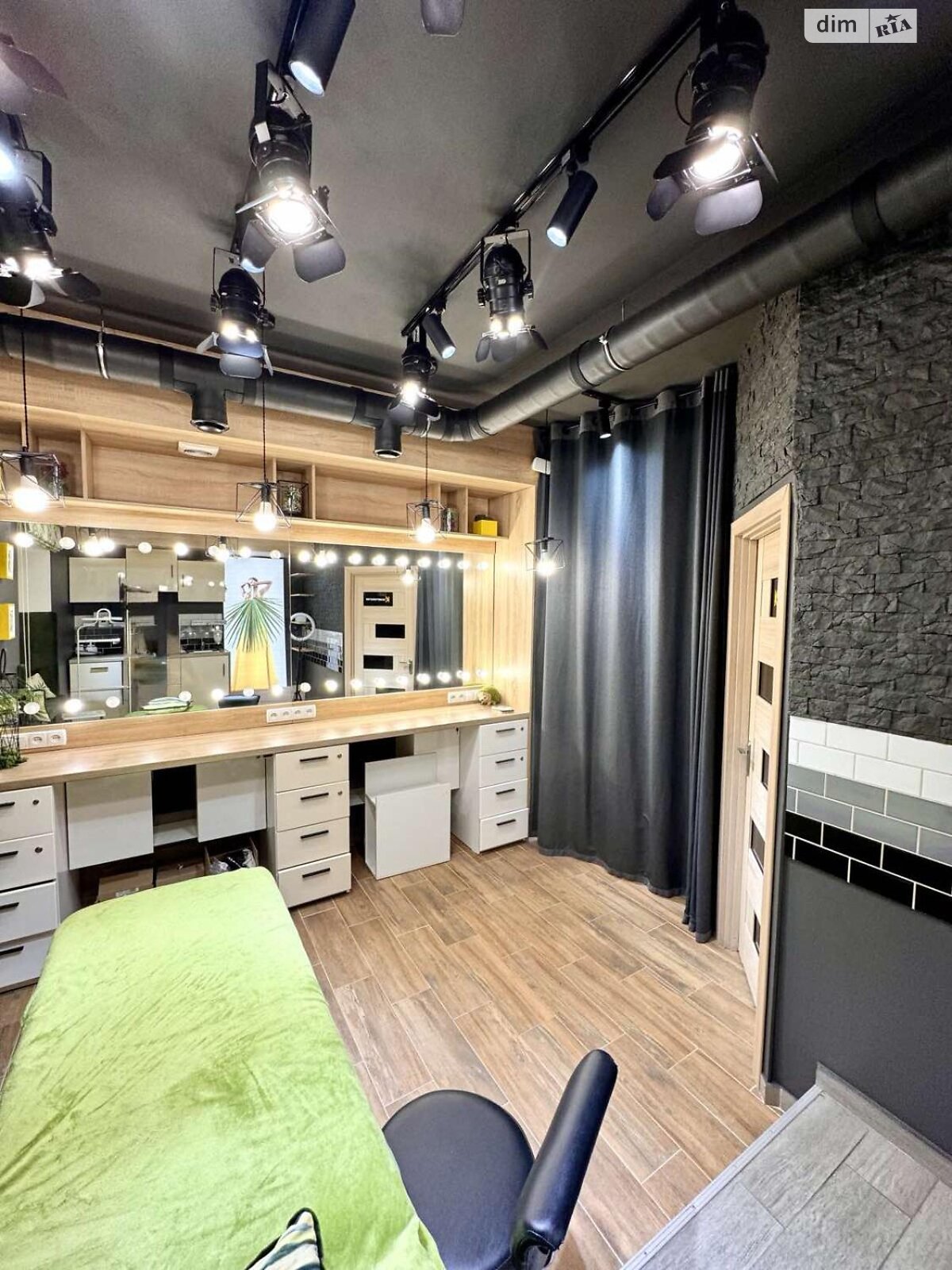 Специальное помещение в Днепре, сдам в аренду по Воскресенская улица 21, район Центр, цена: 42 000 грн за объект фото 1