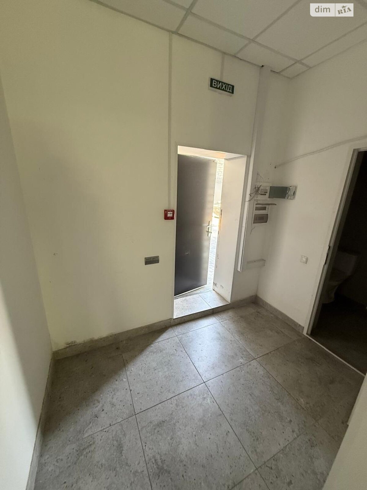 Специальное помещение в Харькове, сдам в аренду по Тракторостроителей пр. 160, район Салтовский, цена: 50 000 грн за объект фото 1 Специальное помещение в Харькове, сдам в аренду по Тракторостроителей пр. 160, район Салтовский, цена: 50 000 грн за объект фото 1