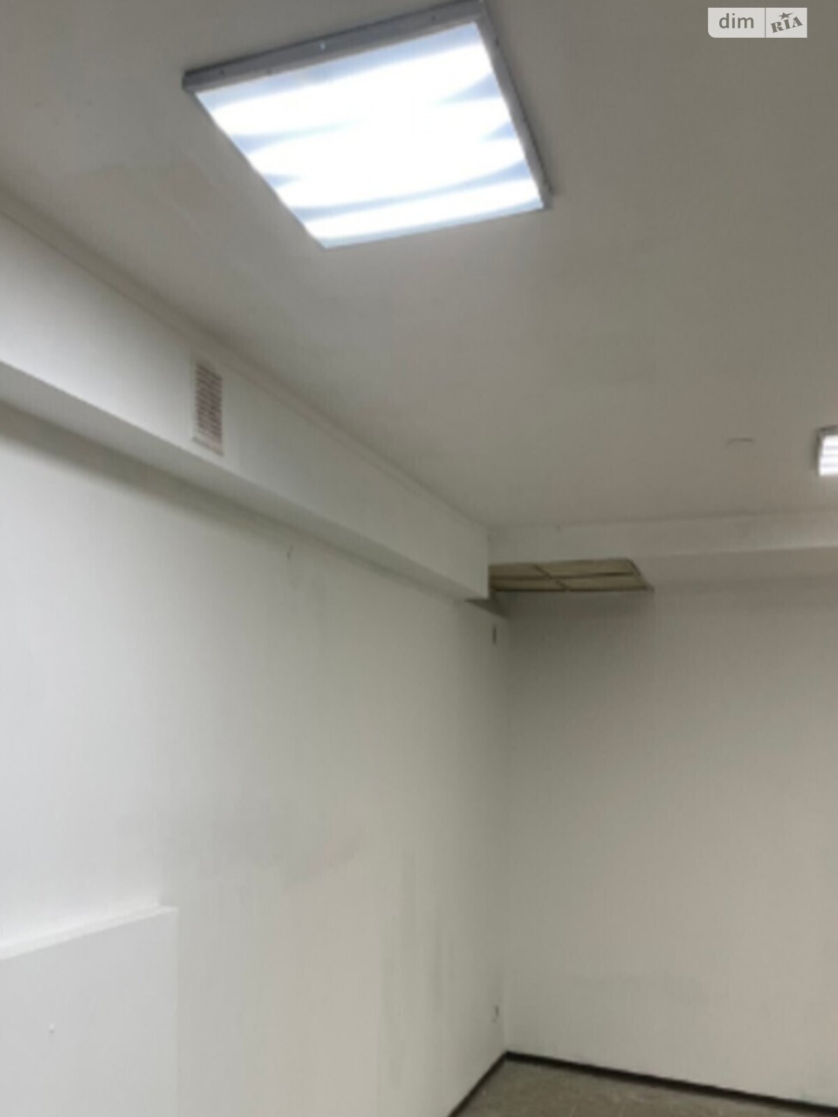 Специальное помещение в Харькове, сдам в аренду по Науки пр. 39, район Шевченковский, цена: 10 010 грн за объект фото 1 Специальное помещение в Харькове, сдам в аренду по Науки пр. 39, район Шевченковский, цена: 10 010 грн за объект фото 1